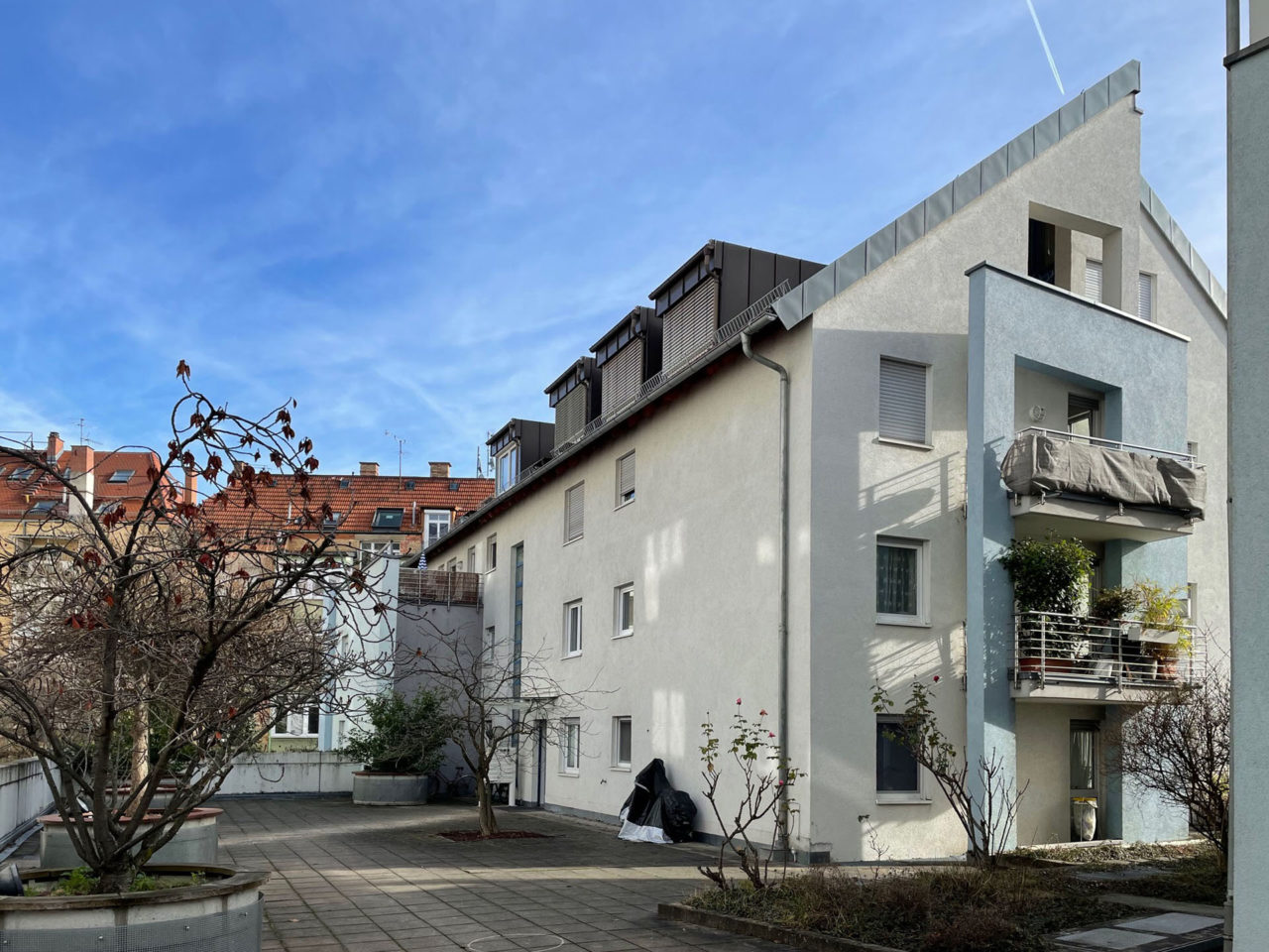 Verkauf 3ZimmerWohnung in StuttgartWest Garage, Garten