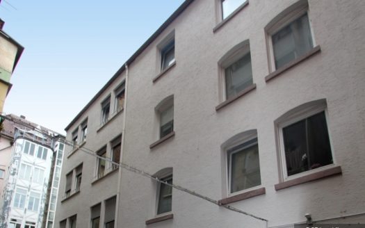 Weiße Hausfassade
